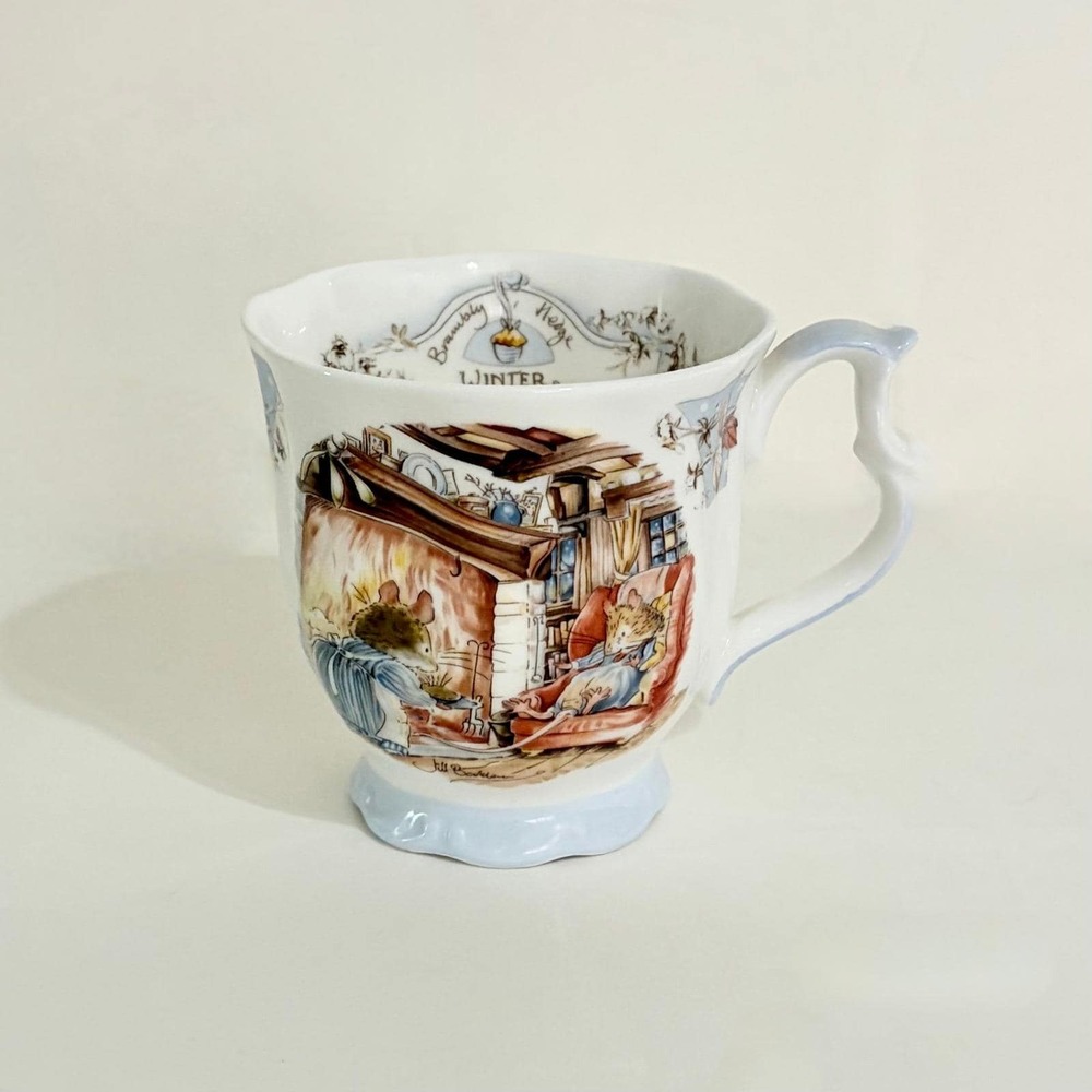 Vintage ROYAL DOULTON Brambly Hedge Winter Beaker Tea Cup 1983 Animals Mice